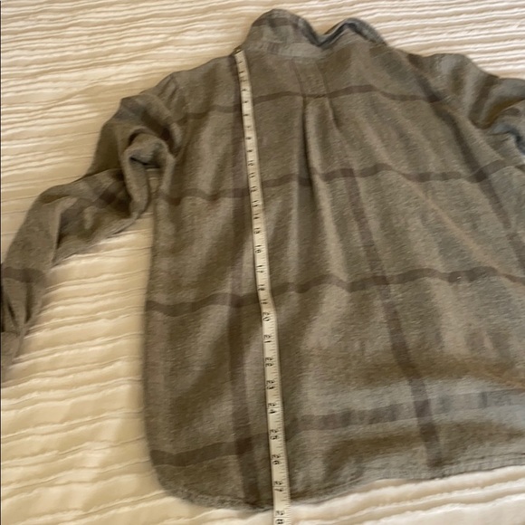 ❌SOLD Tobi Gray Plaid Flannel (Thread and Supply) - Picture 13 of 16